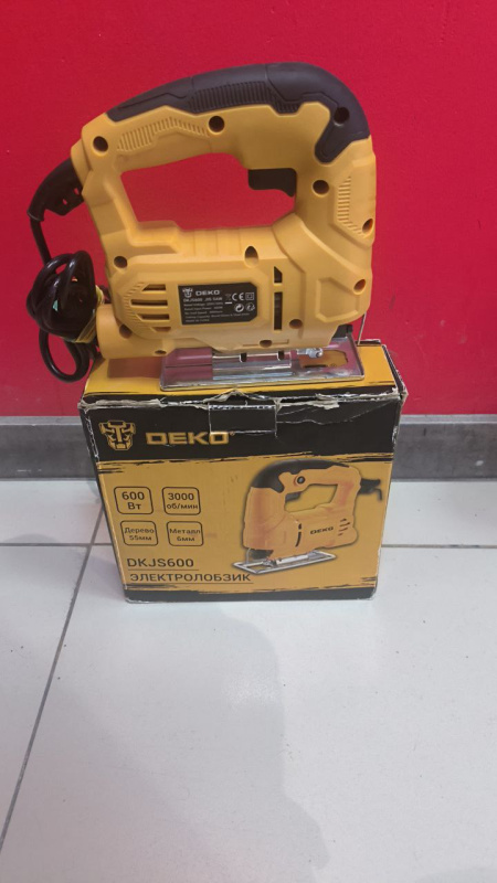 Электролобзик Deko DKJS600