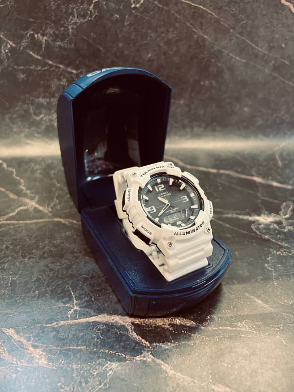 Часы наручные электронные Casio  aq-s810w