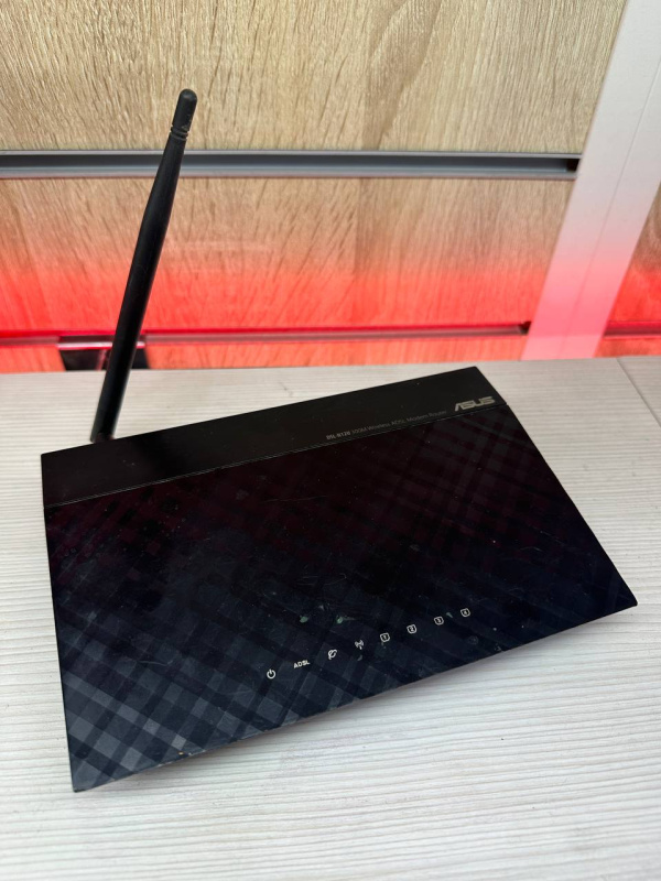 Роутер ASUS DSL-N12U