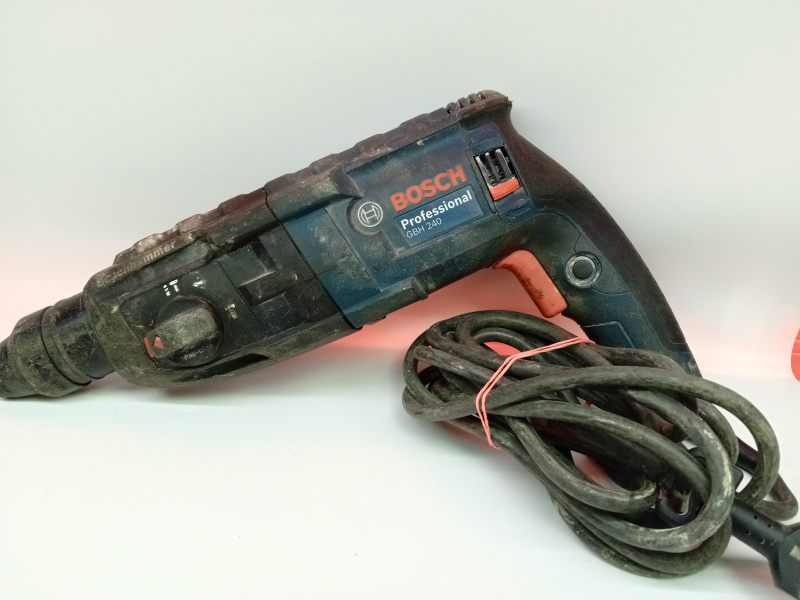 Перфоратор Bosch GBH 240