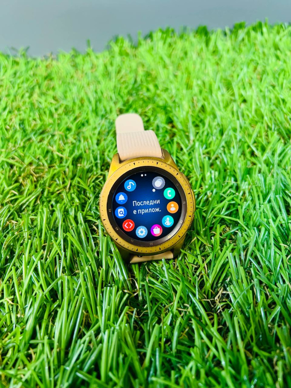 Часы смарт Samsung watch sm-r810