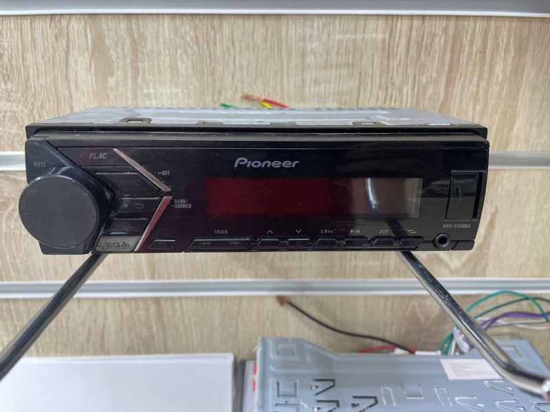 Автомагнитола Pioneer mvh-s100uba