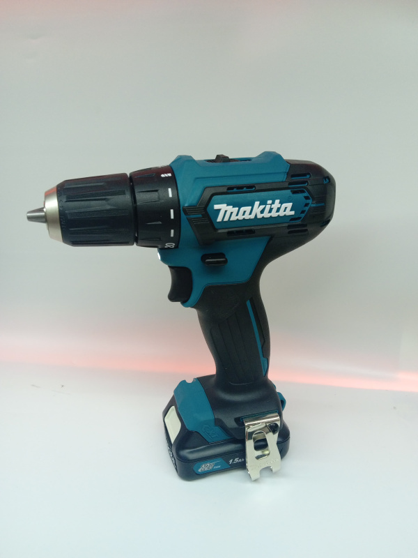 Шуруповерт Makita DF333D