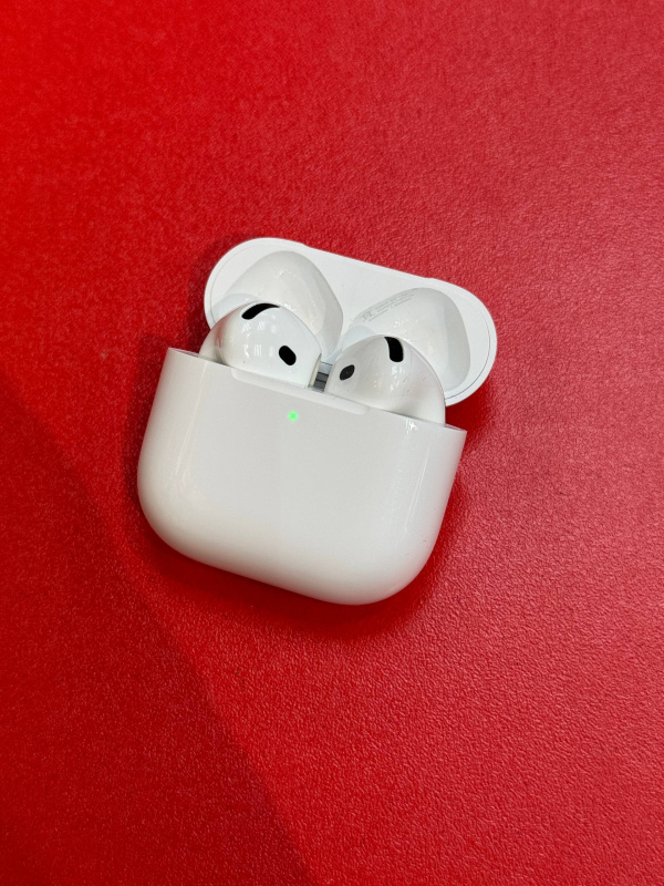 Наушники Apple AirPods 4 с Шумоподавлением
