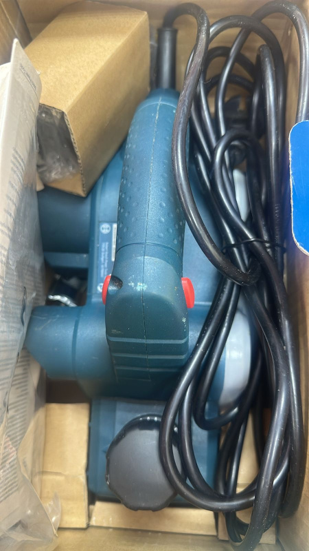 Электрорубанок Bosch GHO6500