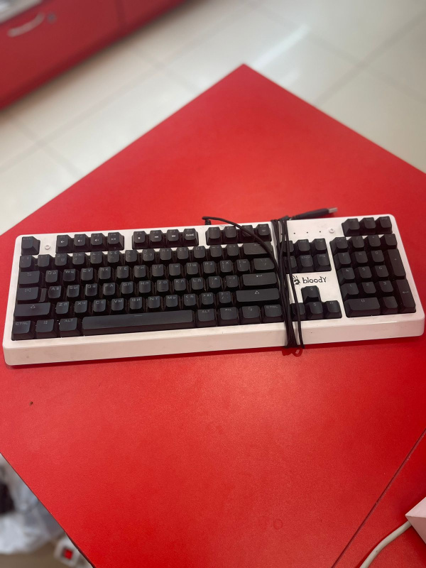 Устройства ввода клавиатура Bloody B810