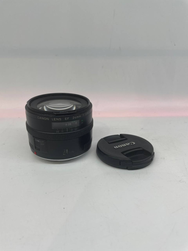 Объектив Canon ef 24mm f/2.8