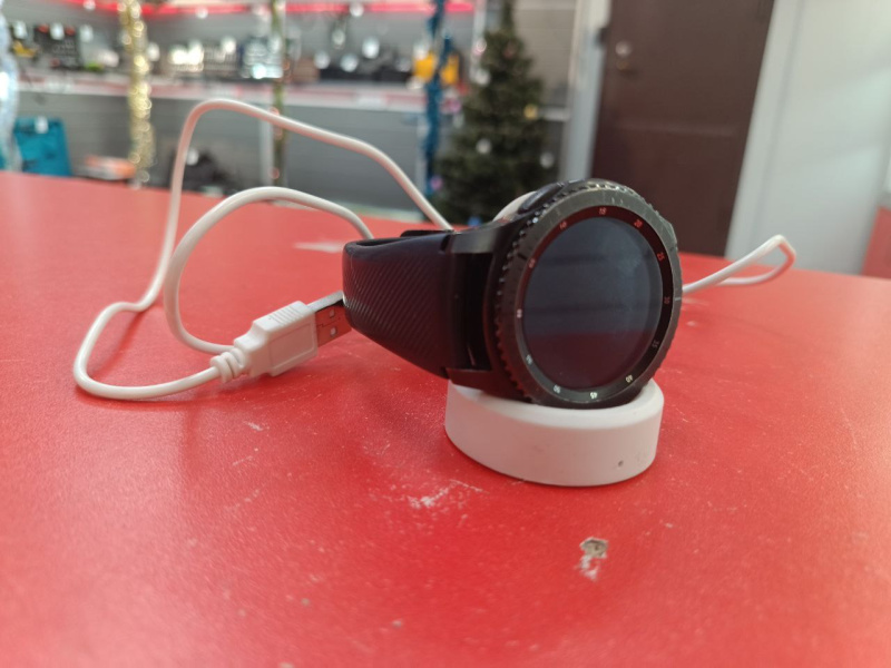 Часы наручные Samsung s3 frontier