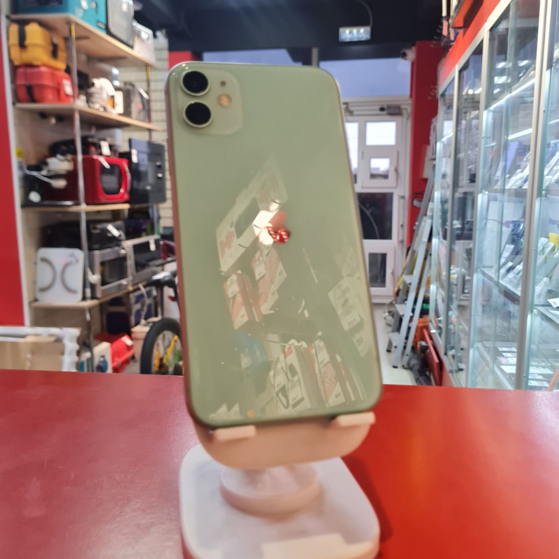 Мобильный телефон Apple iPhone 11
