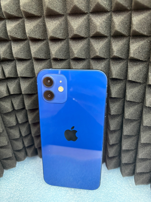 Мобильный телефон Apple iPhone 12