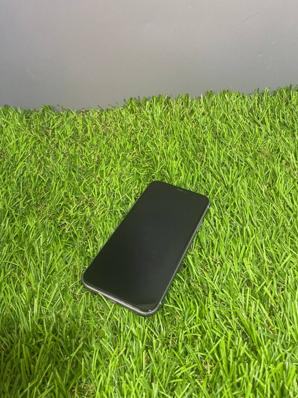 Мобильный телефон Apple iPhone 11