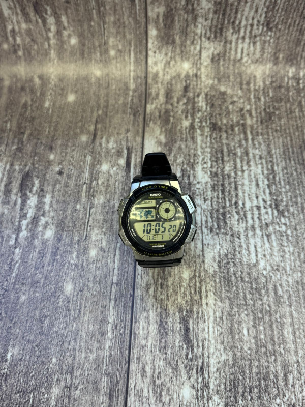 Часы наручные 5ALARMS Casio AE-1000W