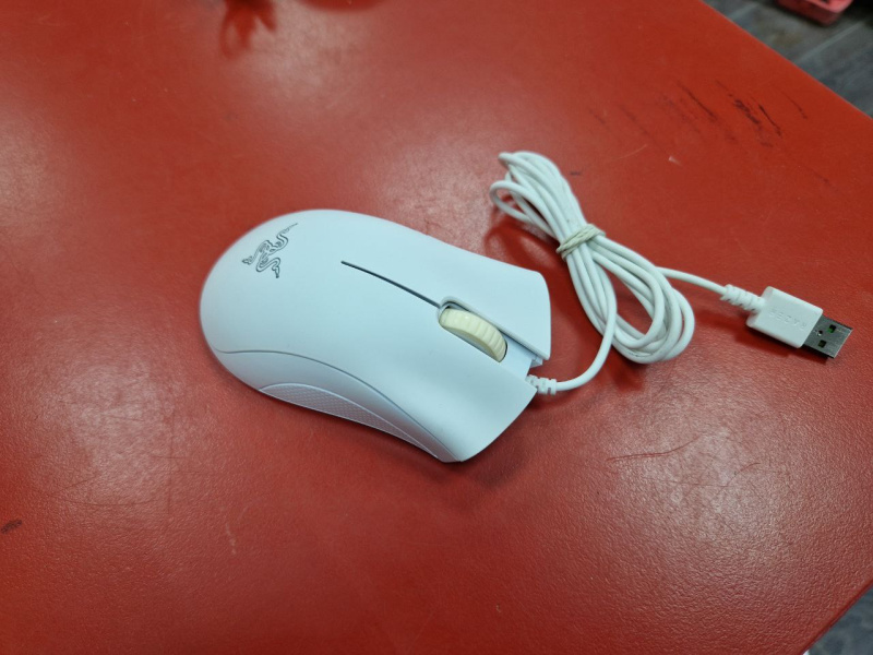 Мышь Razer Deathadder Essential
