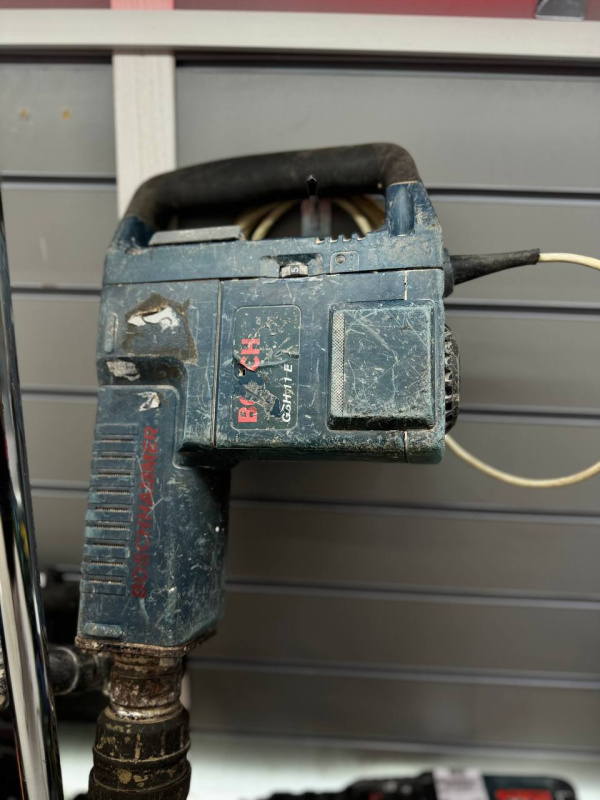 Отбойный молоток Bosch GSH 11E